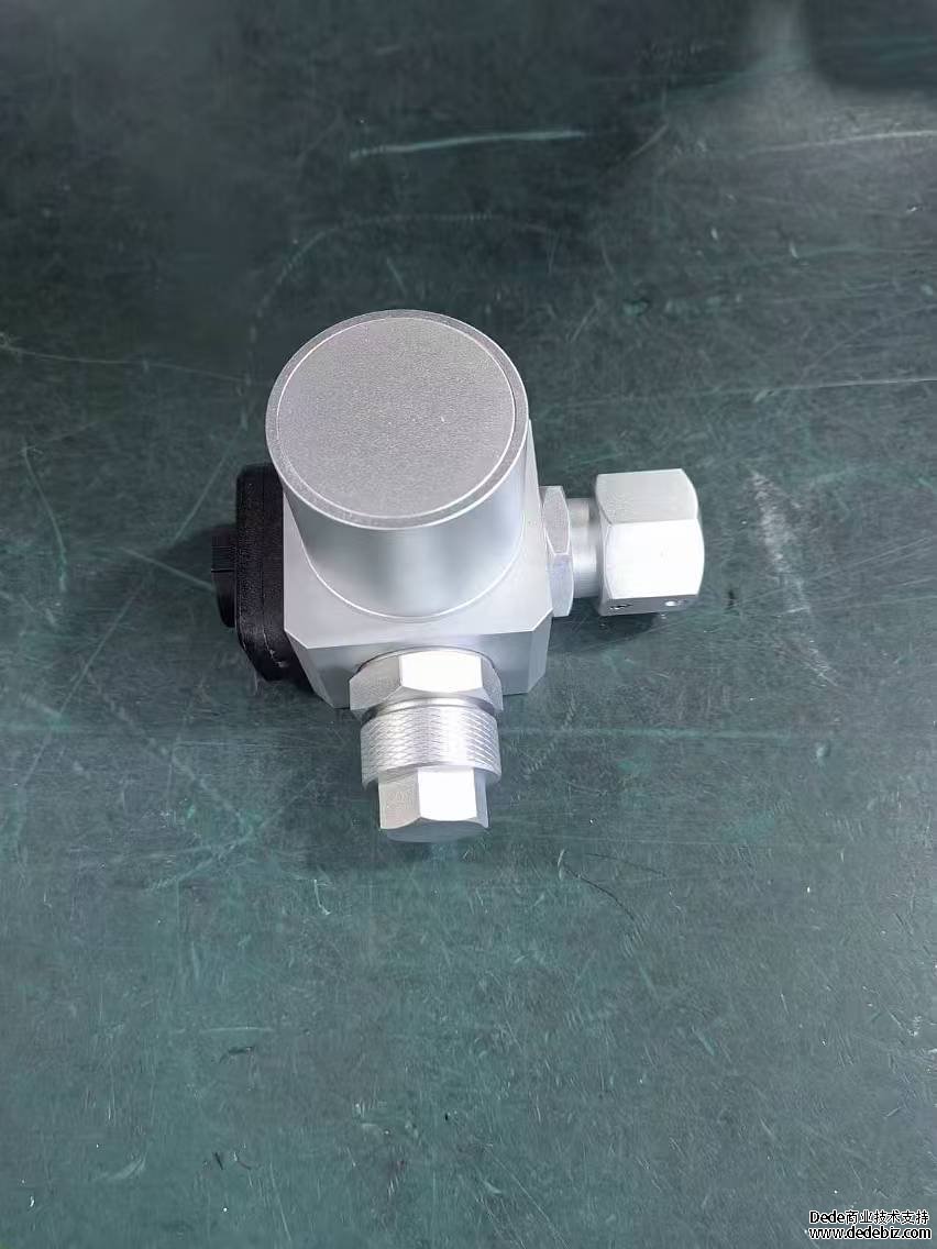 SF6密度繼電器有線(xiàn)變送器